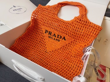 プラダ  バッグ 人気 新作＆送料込 新入荷 PR1BG424