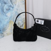 プラダ  バッグ 人気 新作＆送料込 新入荷 PR8802