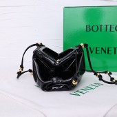 ボッテガ ヴェネタ 新作＆送料込 財布 BV3044