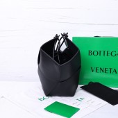 ボッテガ ヴェネタ 新作＆送料込 財布 BV6006