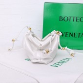 ボッテガ ヴェネタ 新作＆送料込 財布 BV3044