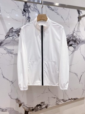 プラダ 日焼け防止服 新作 新品同様超美品 通販＆送料 PRADA0142