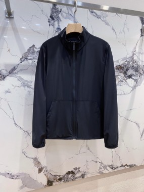 プラダ 日焼け防止服 新作 新品同様超美品 通販＆送料 PRADA0143