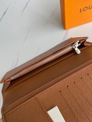 ルイヴィトン 財布 新作 人気 新品 通販＆送料込 M69700