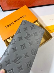 ルイヴィトン 財布 新作 人気 新品 通販＆送料込 M81335