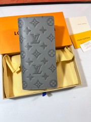 ルイヴィトン 財布 新作 人気 新品 通販＆送料込 M81335
