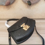 ルイヴィトン バッグ 新作 人気 新品 通販＆送料込 M46548