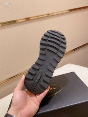 プラダ カジュアルシューズ 新作 本革 新品 通販＆送料込 運動靴 男性用 PRA065