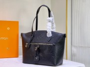 ルイヴィトン バッグ 新作 人気 新品 通販＆送料込 M44888