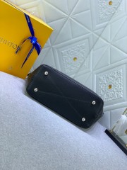 ルイヴィトン バッグ 新作 人気 新品 通販＆送料込 M21850