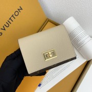 ルイヴィトン 財布 新作 人気 新品 通販＆送料込 M82398