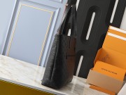 ルイヴィトン バッグ 新作 人気 新品 通販＆送料込 M24777